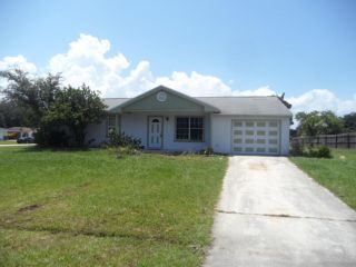 Foreclosed Home - 2192 Se Shelter Dr, 34952