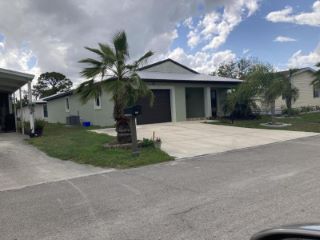 Foreclosed Home - 35 S ALHAMBRA LN, 34952