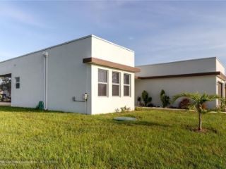 Foreclosed Home - 2298 SW MOUNT VERNON ST, 34953