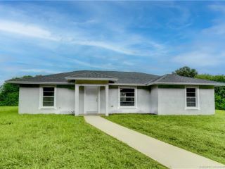 Foreclosed Home - 15075 SW MYRTLE DR, 34956