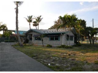 Foreclosed Home - 4490 NE INDIAN RIVER DR, 34957