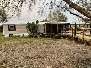 Foreclosed Home - 19665 NW 94TH DR, 34972
