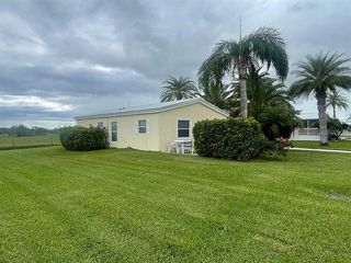 Foreclosed Home - 1000 SW 44TH BLVD, 34974