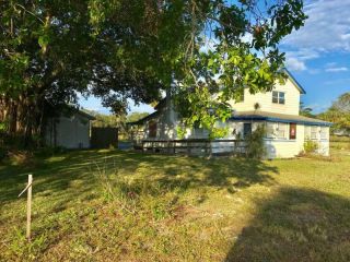 Foreclosed Home - 380 E MIDWAY RD, 34982
