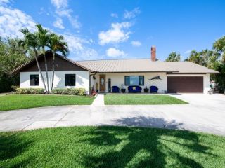 Foreclosed Home - 4405 S INDIAN RIVER DR, 34982