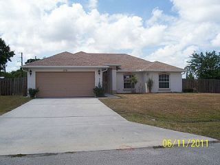 Foreclosed Home - 579 SE MARYDALE TER, 34983