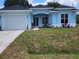 Foreclosed Home - 5372 NW NORTH LANETT CIR, 34986