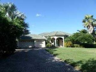 Foreclosed Home - 4834 Sw Golfside Dr, 34990