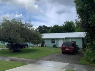 Foreclosed Home - 2993 SE CAMINO AVE, 34997