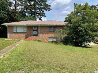 Foreclosed Home - 100 WOODLAND DR, 35005
