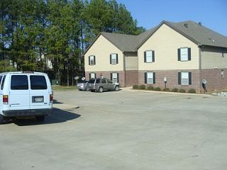 Foreclosed Home - 185 ALLEN DR APT 101, 35007