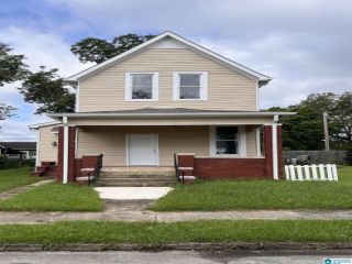 Foreclosed Home - 1520 3RD AVE N, 35020