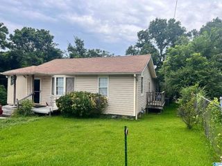 Foreclosed Home - 4011 8TH AVE, 35020