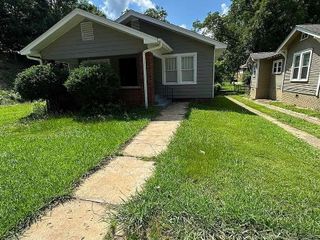 Foreclosed Home - 1412 CLARENDON AVE, 35020