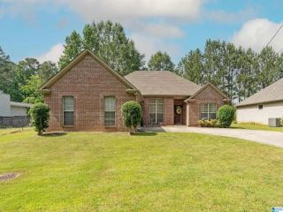 Foreclosed Home - 3601 HILLTOP RD SE, 35022