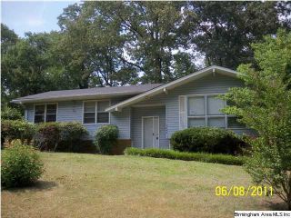 Foreclosed Home - 1040 ROSE HILL CIR, 35023