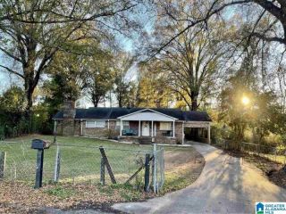 Foreclosed Home - 214 HILL AVE, 35023