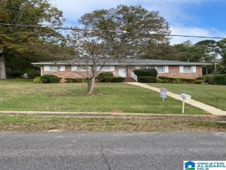Foreclosed Home - 119 KENNILWORTH RD, 35023