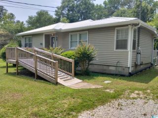 Foreclosed Home - 5852 WARRIOR RIVER RD, 35023