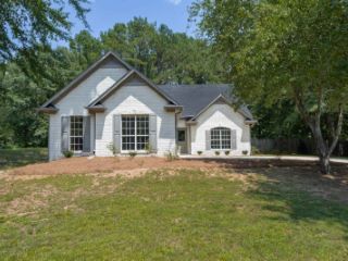 Foreclosed Home - 655 SHELBY FOREST TRL, 35043
