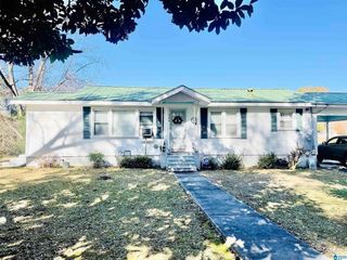 Foreclosed Home - 906 14TH AVE N, 35045