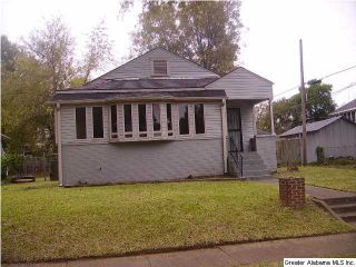 Foreclosed Home - 511 42ND ST, 35064