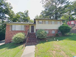 Foreclosed Home - 120 PINE TREE CIR, 35064
