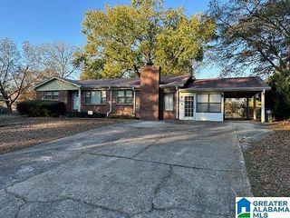 Foreclosed Home - 1212 COLONIAL AVE, 35071