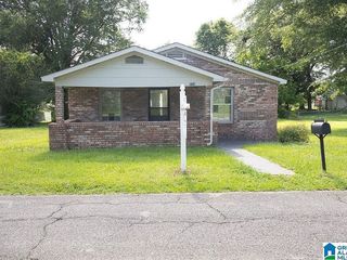 Foreclosed Home - 534 1ST ST SW, 35073