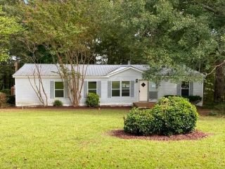 Foreclosed Home - 21959 Westhaven Lane, 35111