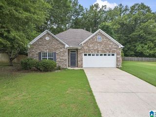 Foreclosed Home - 305 MEADOW CIR, 35114