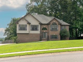 Foreclosed Home - 203 CHINABERRY WAY, 35114