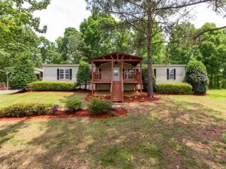 Foreclosed Home - 365 BAYBERRY LN, 35120