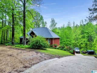 Foreclosed Home - 7207 DEER HAVEN RD, 35126