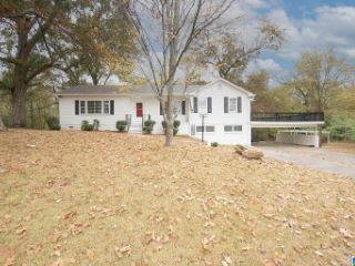 Foreclosed Home - 4324 MAIN ST, 35126
