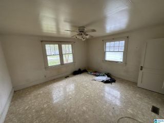 Foreclosed Home - 308 POPLAR ST, 35150