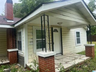 Foreclosed Home - 213 SMITH AVE, 35150