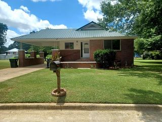 Foreclosed Home - 215 S DAVIS AVE, 35150