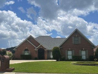 Foreclosed Home - 7913 COUNTRY CLUB DR, 35173