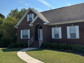 Foreclosed Home - 3233 TRACE CIR, 35173