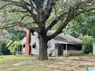Foreclosed Home - 6904 ALLEN RD, 35173