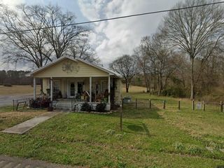 Foreclosed Home - 42339 HIGHWAY 25, 35178