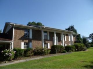 Foreclosed Home - 700 HILLTOP RD, 35180