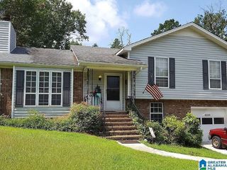 Foreclosed Home - 8509 VALLEY HILL DR, 35206