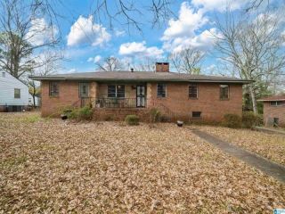 Foreclosed Home - 304 RED OAK RD, 35206