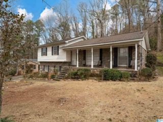 Foreclosed Home - 609 YELLOWSTONE DR, 35206