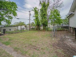 Foreclosed Home - 932 VALLEY ROAD PL, 35208
