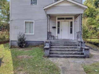 Foreclosed Home - 1815 29TH ST W, 35208