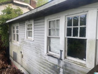 Foreclosed Home - 3108 17TH ST W, 35208