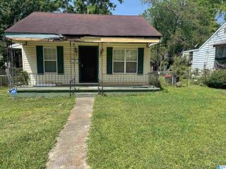 Foreclosed Home - 1416 18TH WAY SW, 35211